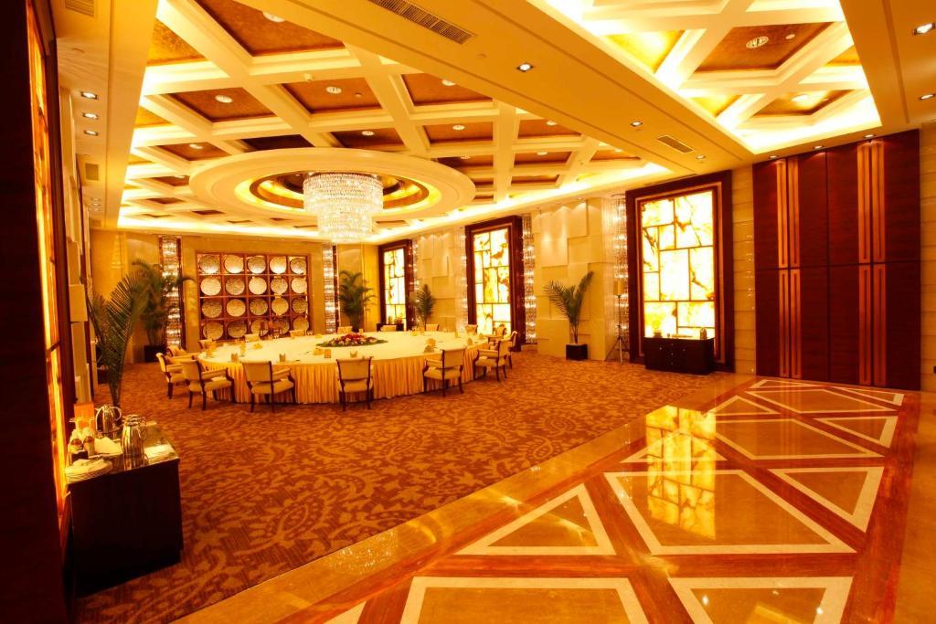 Shan Dong Hotel Τζινάν Εξωτερικό φωτογραφία