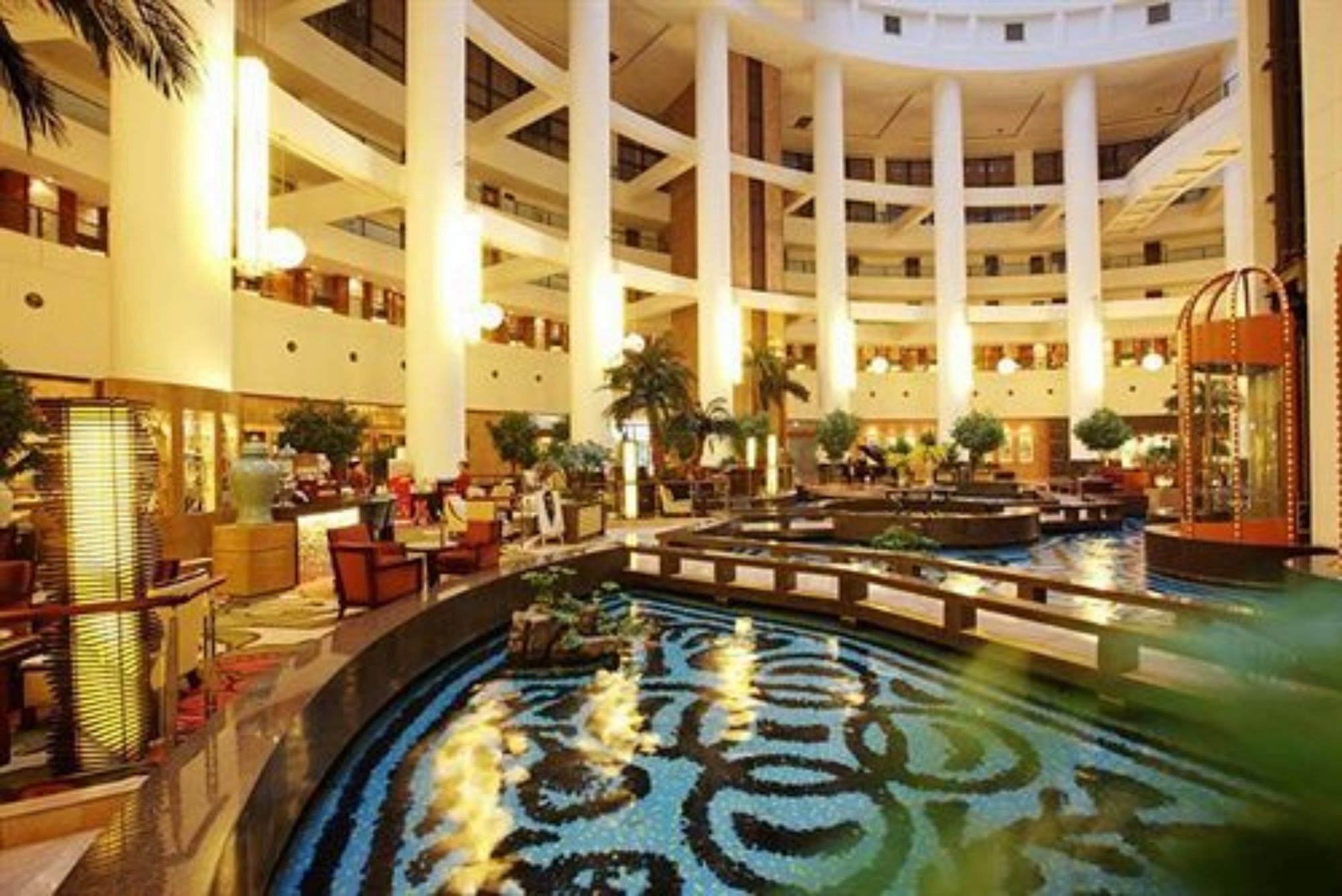 Shan Dong Hotel Τζινάν Εξωτερικό φωτογραφία