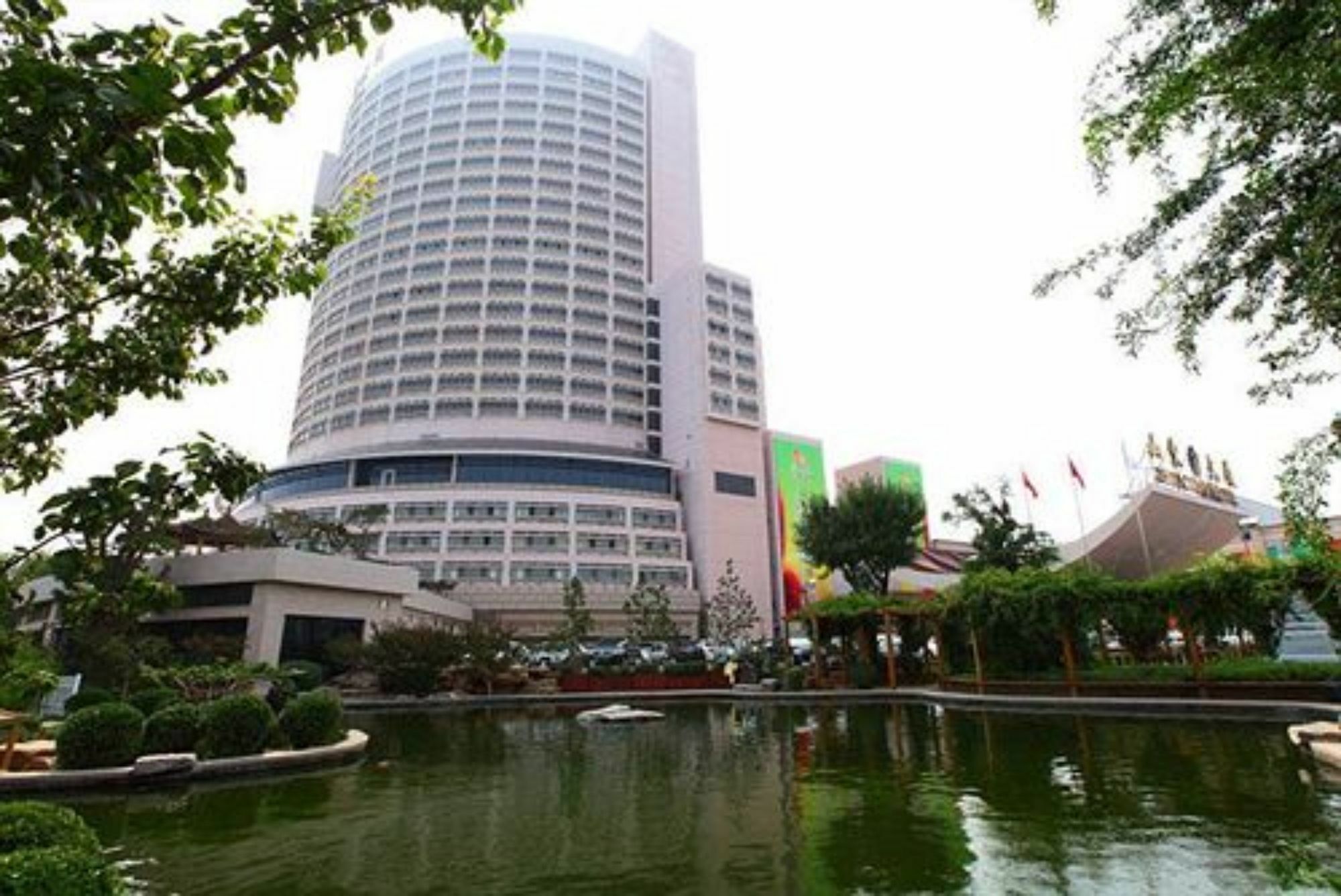 Shan Dong Hotel Τζινάν Εξωτερικό φωτογραφία